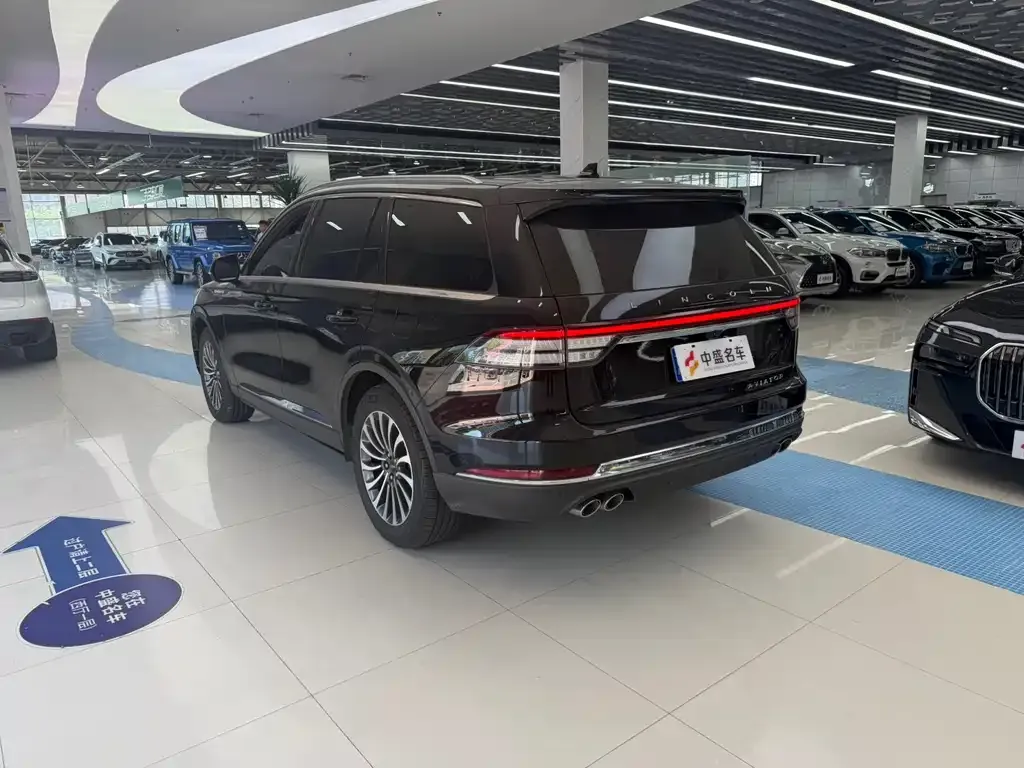 Lincoln Aviator — фото 4