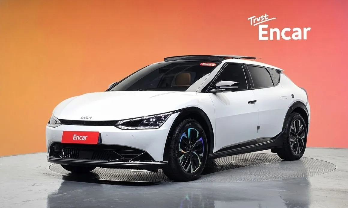 Kia EV6 — фото 1
