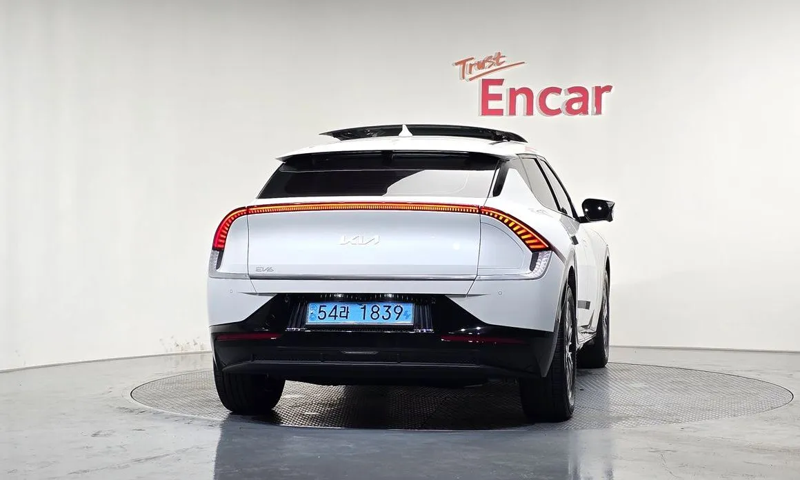 Kia EV6 — фото 3