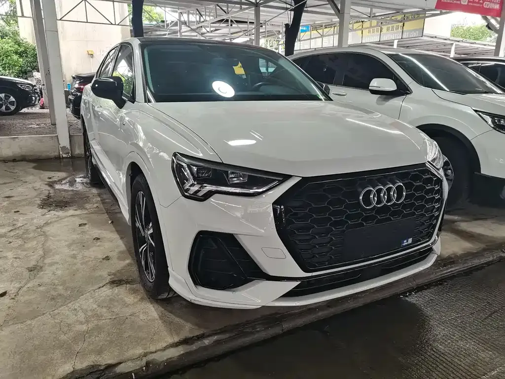Audi Q3 Sportback — фото 10