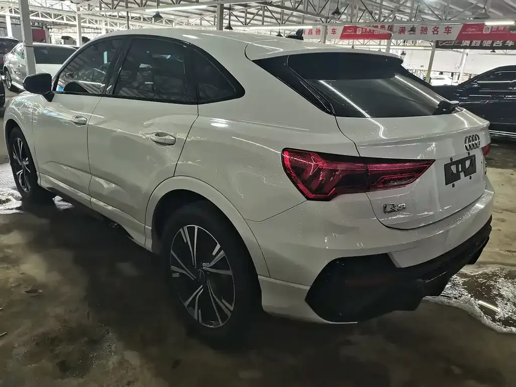 Audi Q3 Sportback — фото 6