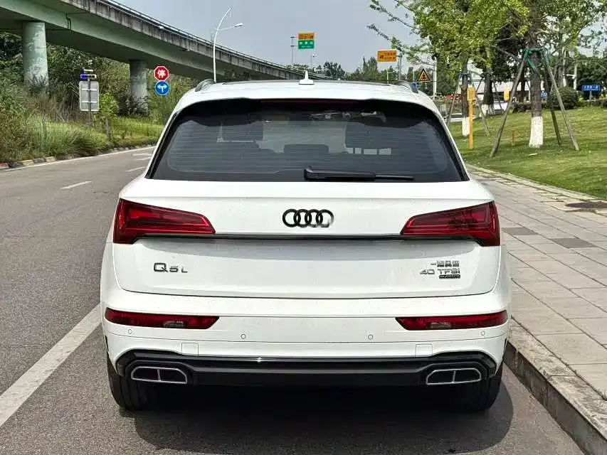 Audi Q5L — фото 3