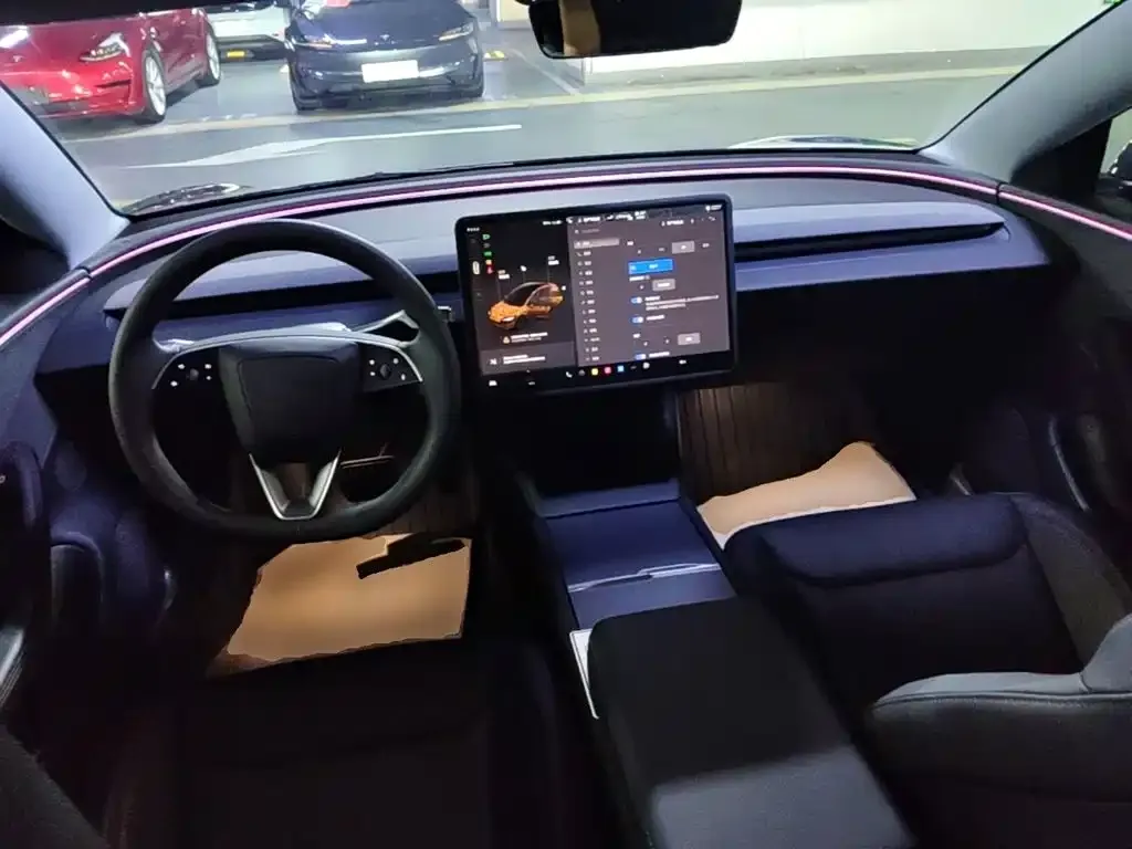Tesla Model 3 — фото 3
