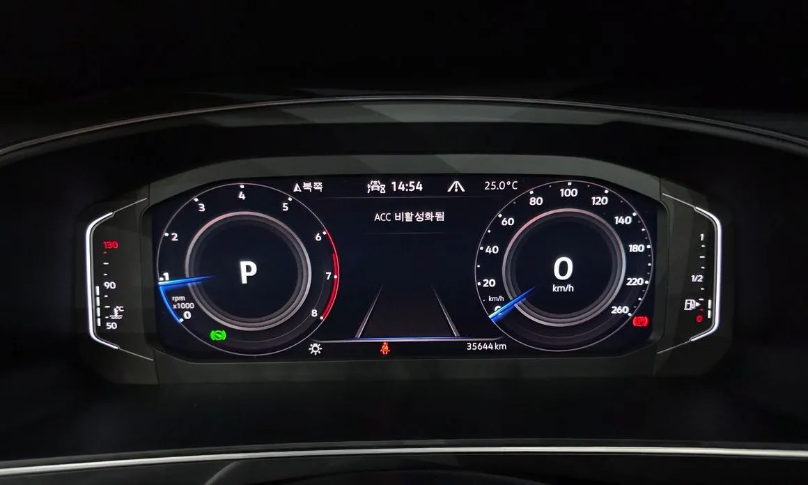 Volkswagen Tiguan — фото 5