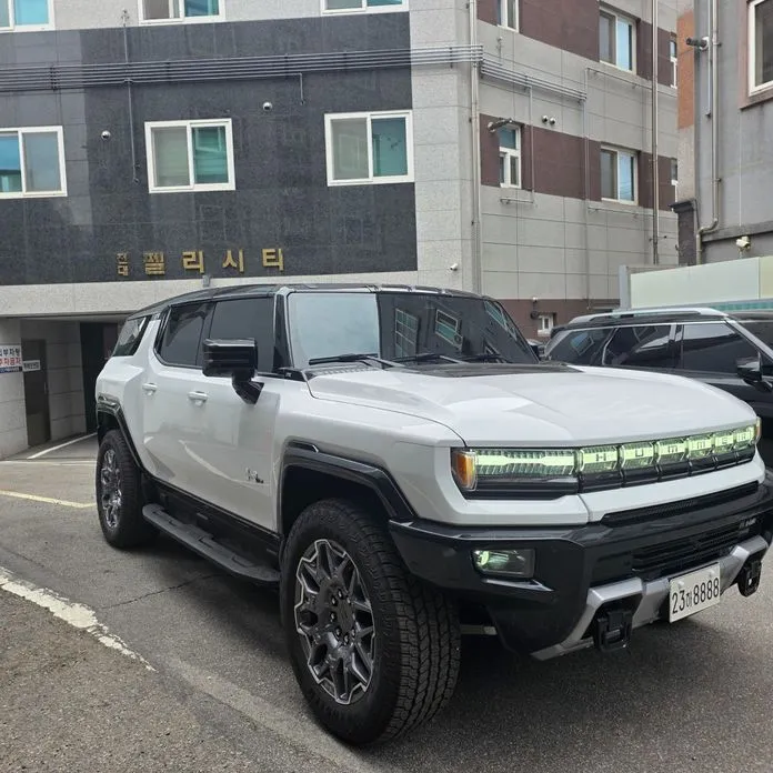 GMC Hummer EV 2026 из KR, фото 10