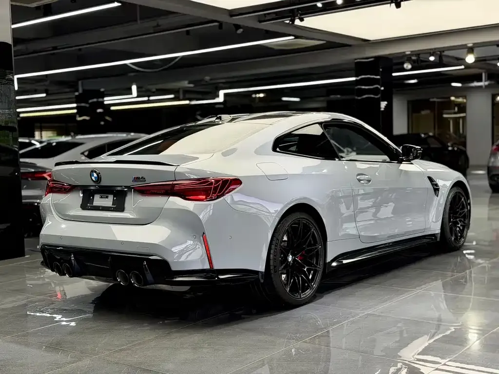 BMW M4 — фото 6