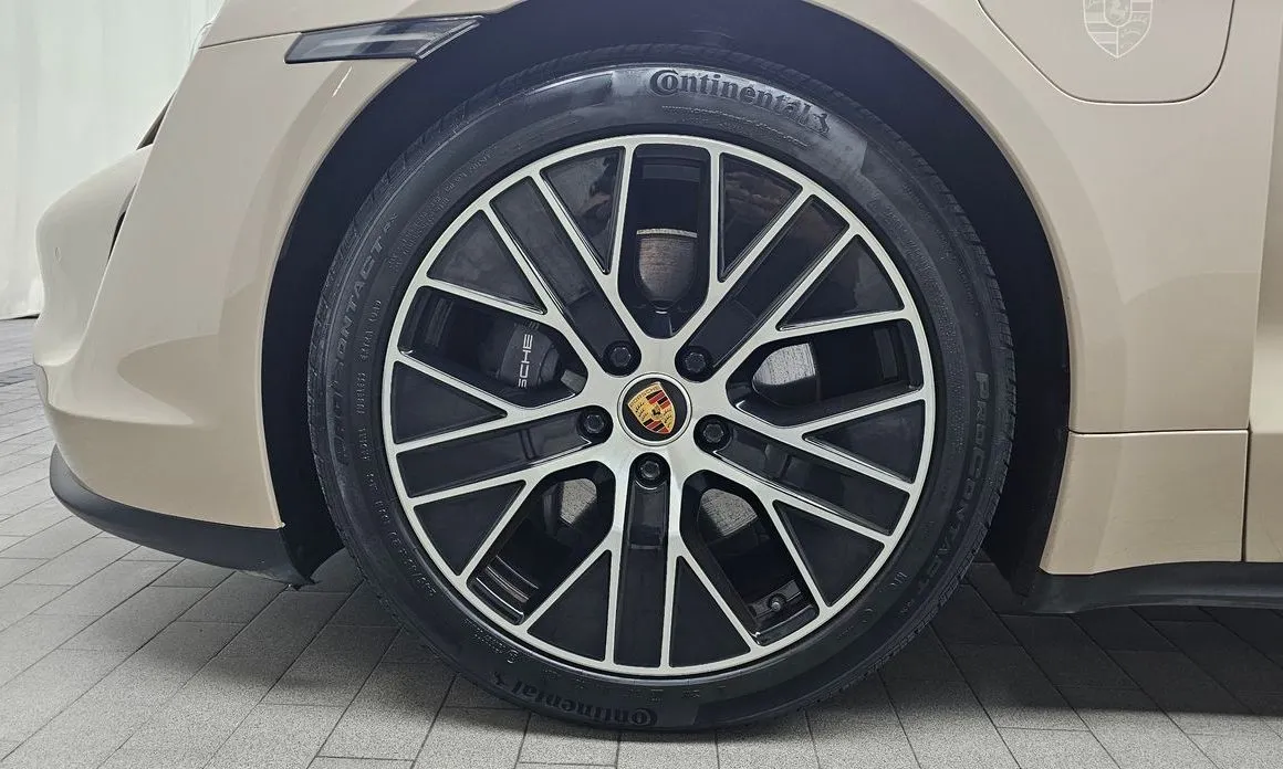 Porsche Taycan 2023 из KR, фото 8