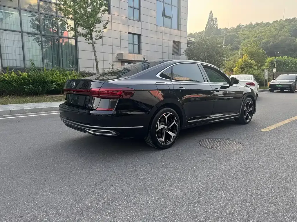 Volkswagen Passat — фото 9