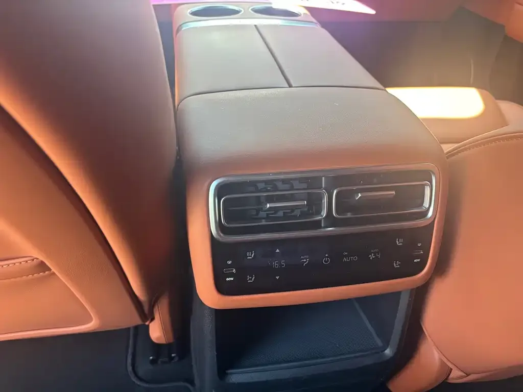 Li Auto L6 2024 из CN, фото 2