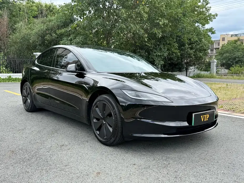 Tesla Model 3 — фото 6