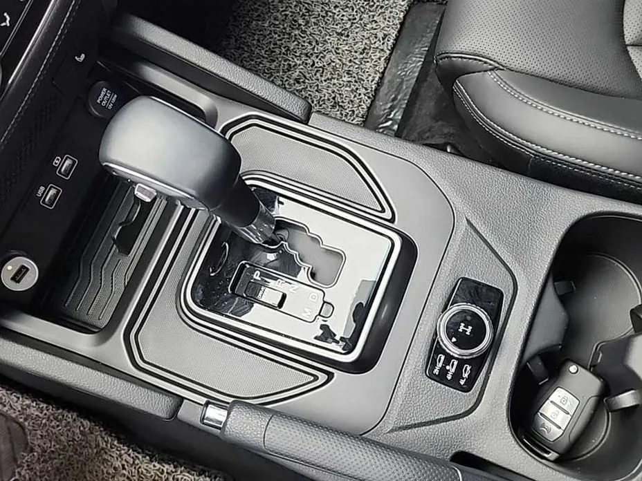 KG Mobility (Ssangyong) Rexton — фото 7
