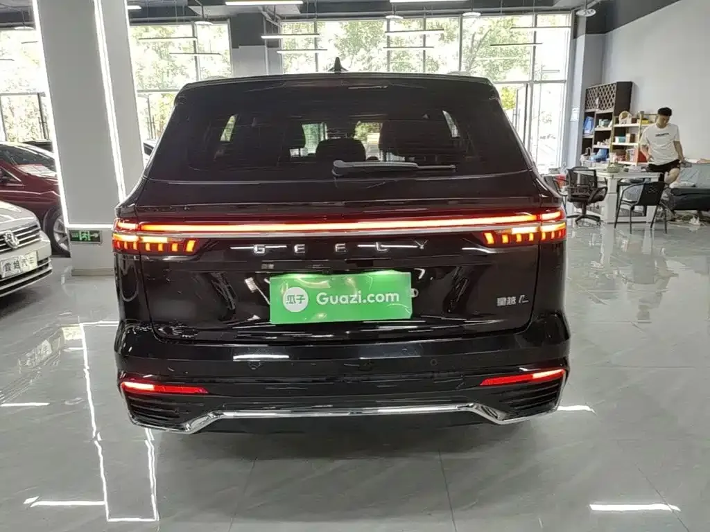 Geely Xingyue L — фото 6