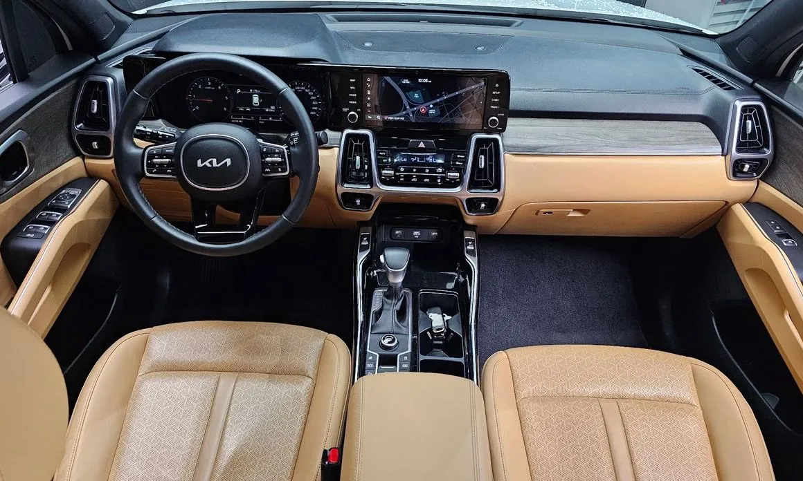 Kia Sorento — фото 8