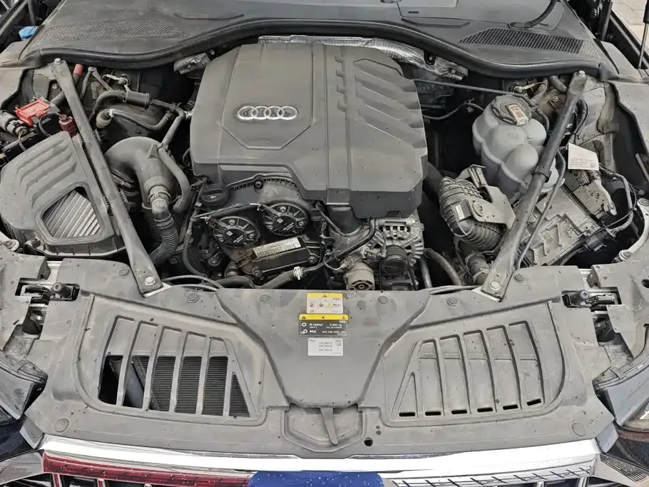 Audi A8 2023 из CN, фото 7