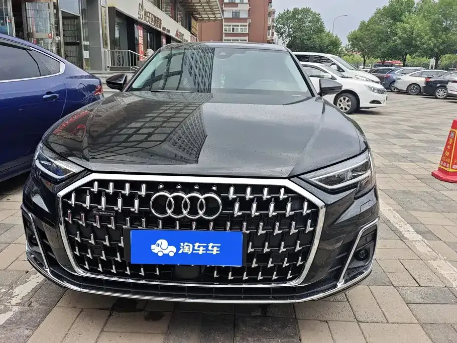 Audi A8 2023 из CN, фото 8