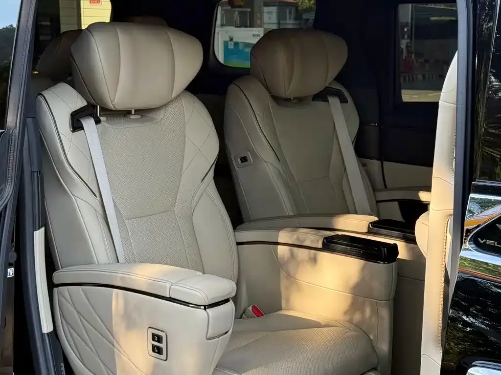 Toyota Vellfire — фото 6