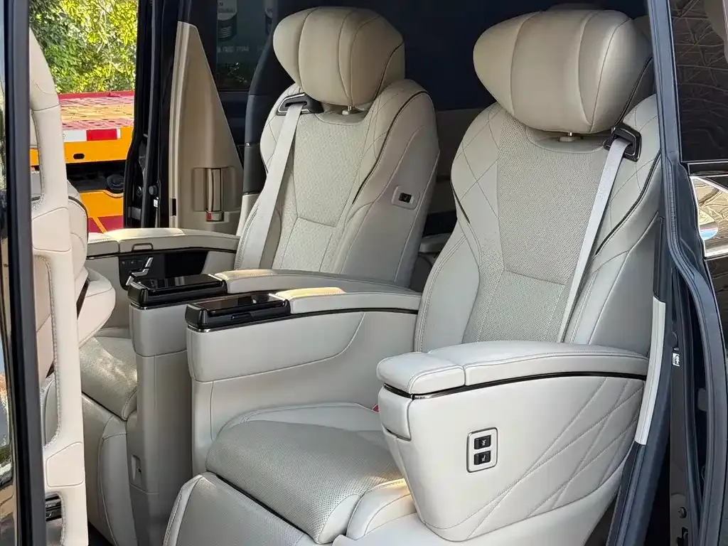 Toyota Vellfire — фото 5