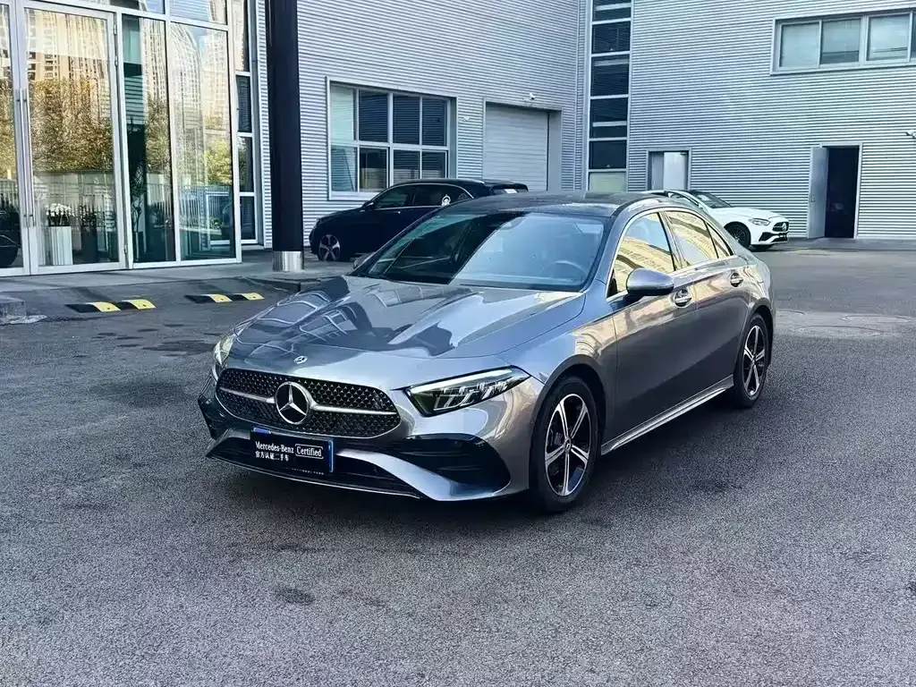 Mercedes-Benz A-Class — фото 1