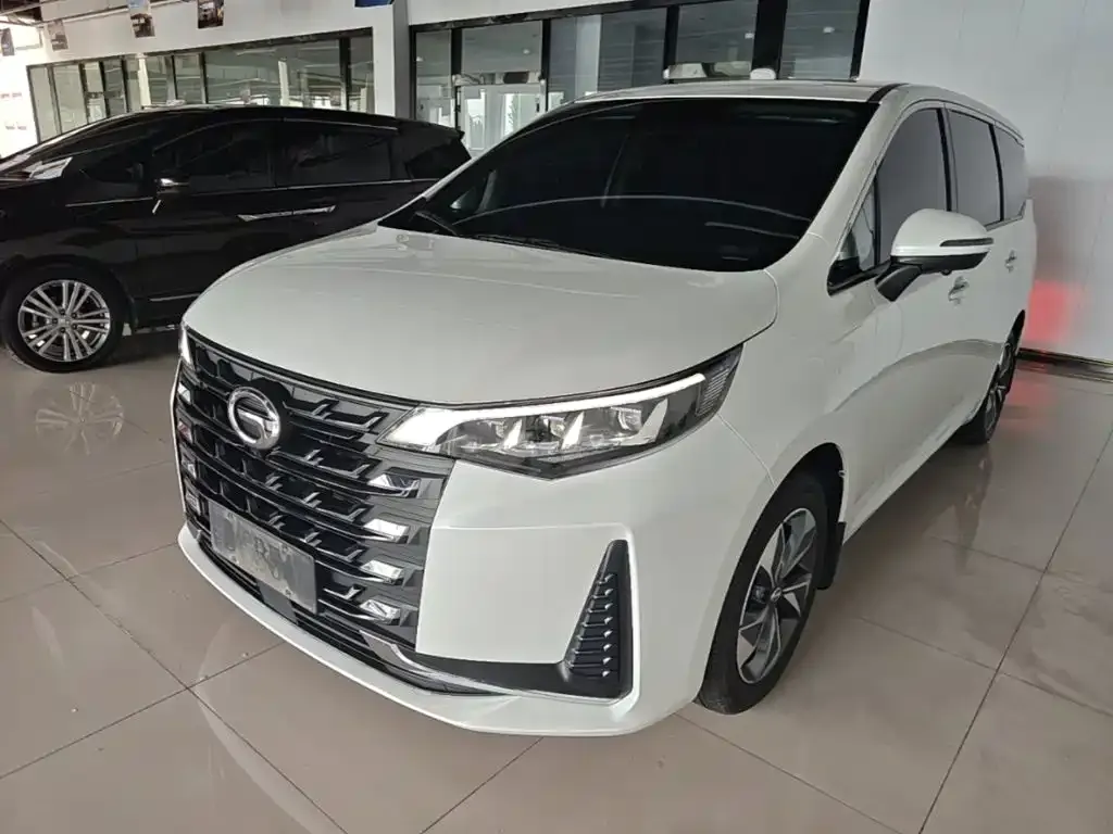 GAC Motor Trumpchi M6 — фото 1