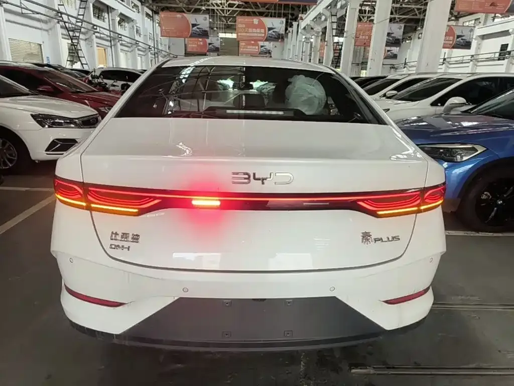 BYD Qin PLUS — фото 7