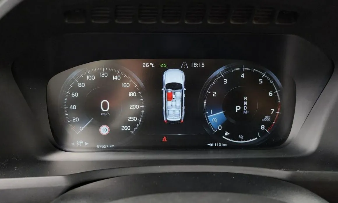Volvo XC90 2021 из KR, фото 2