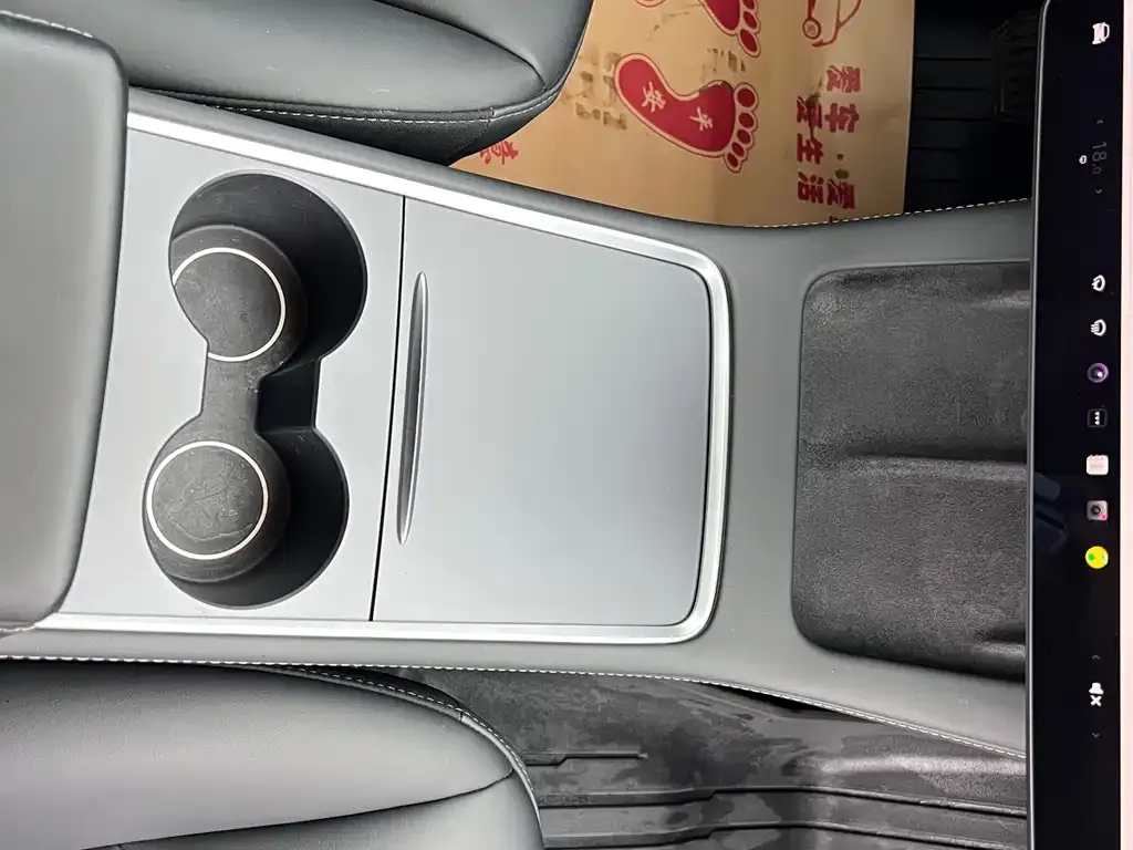 Tesla Model 3 — фото 2
