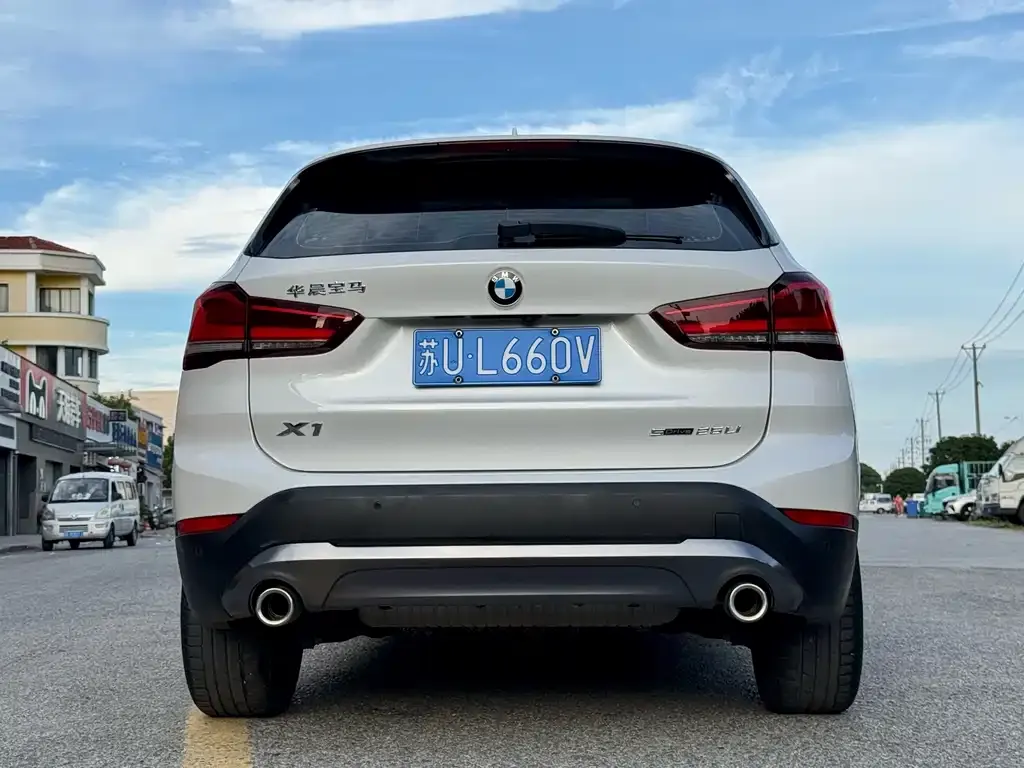 BMW X1 — фото 4