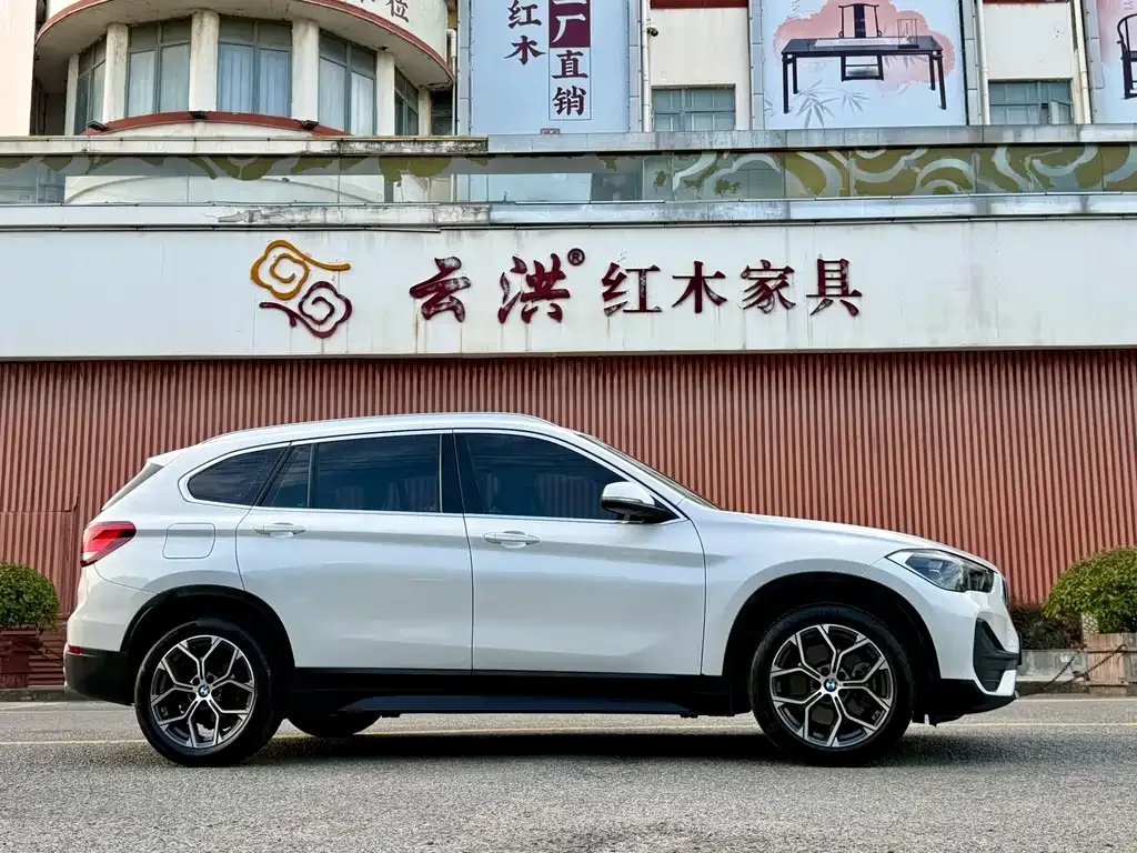 BMW X1 — фото 6