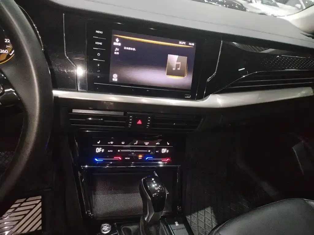 Volkswagen Passat — фото 3