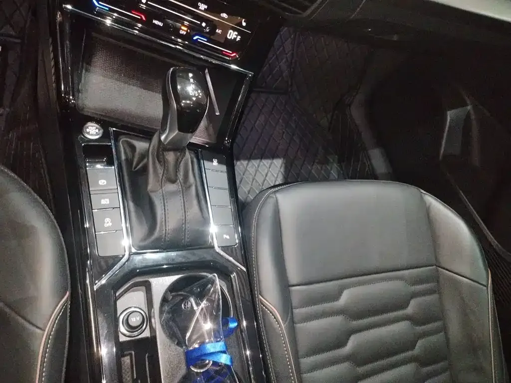 Volkswagen Passat — фото 7