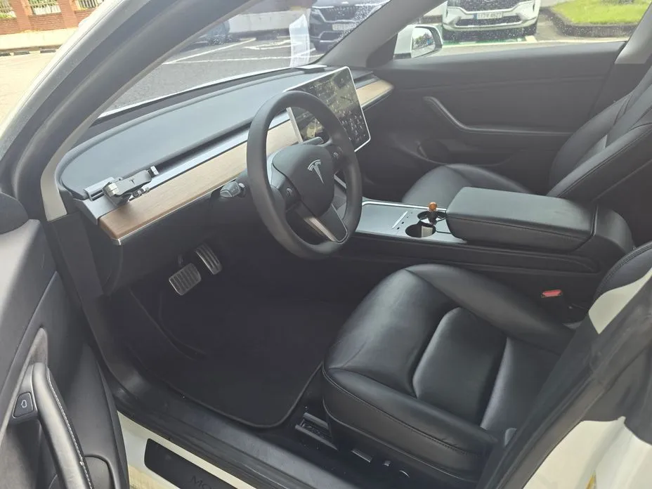 Tesla Model 3 — фото 2