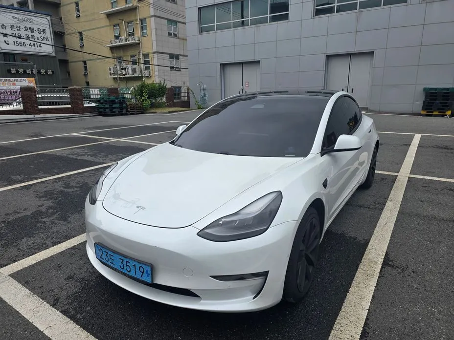Tesla Model 3 — фото 9