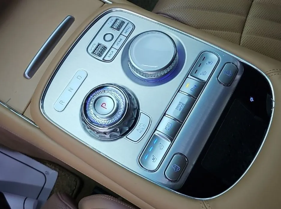 Genesis G90 — фото 9