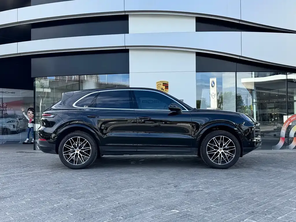 Porsche Cayenne — фото 9