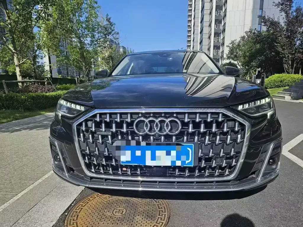 Audi A8 — фото 6