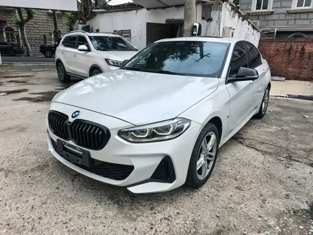 BMW 1 Series — фото 1