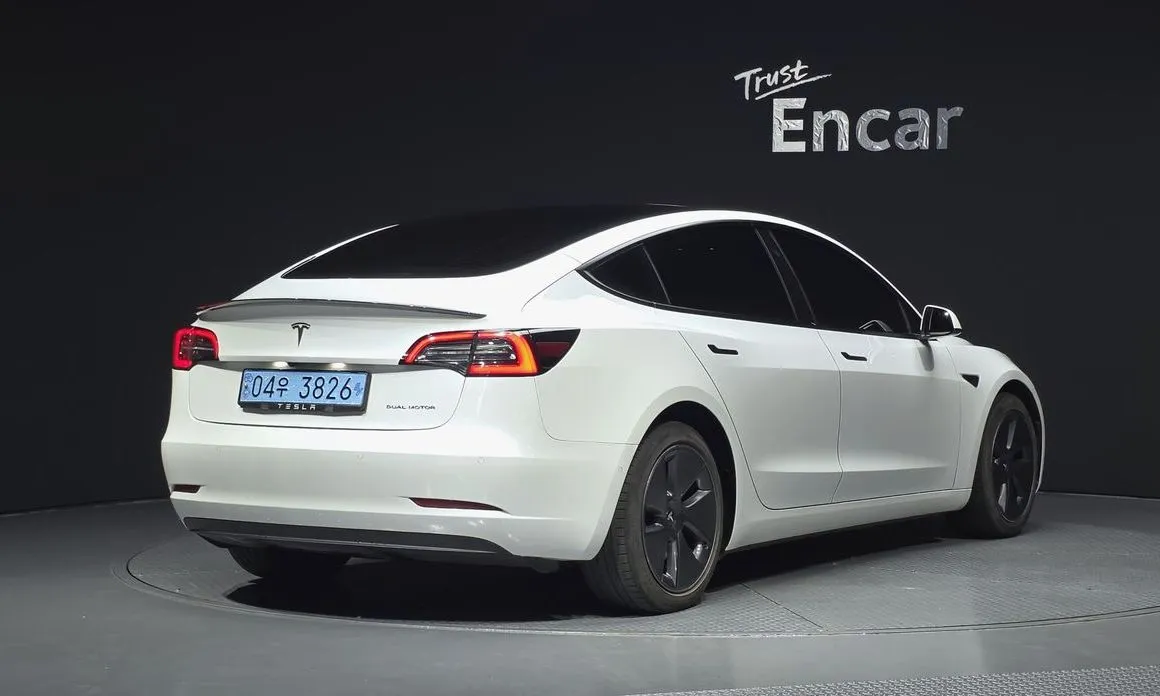 Tesla Model 3 2021 из KR, фото 4