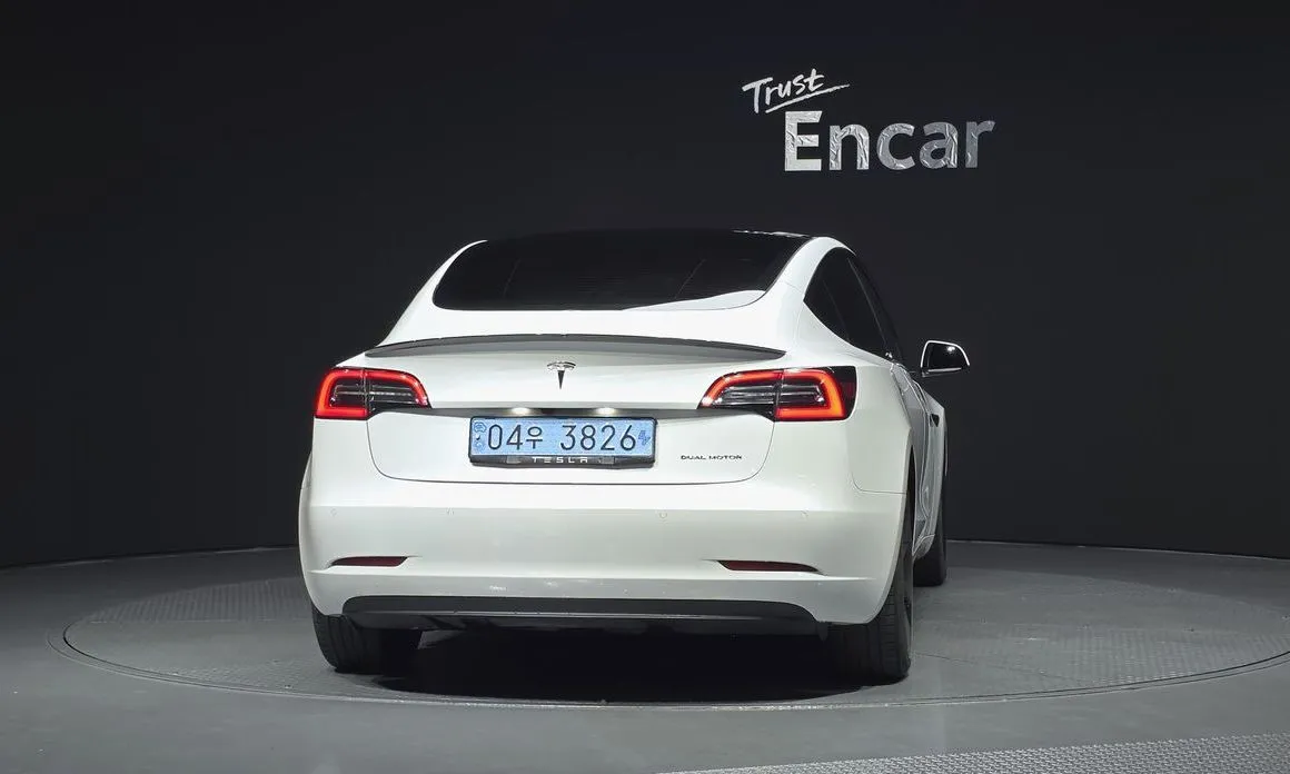 Tesla Model 3 2021 из KR, фото 5