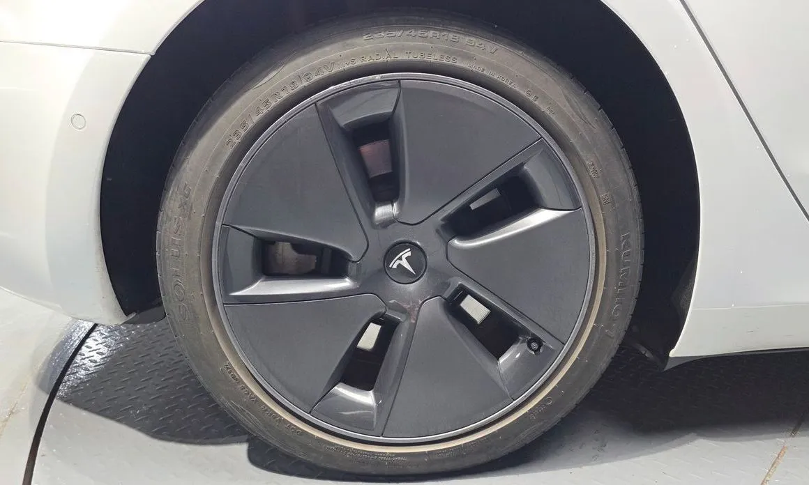 Tesla Model 3 2021 из KR, фото 6