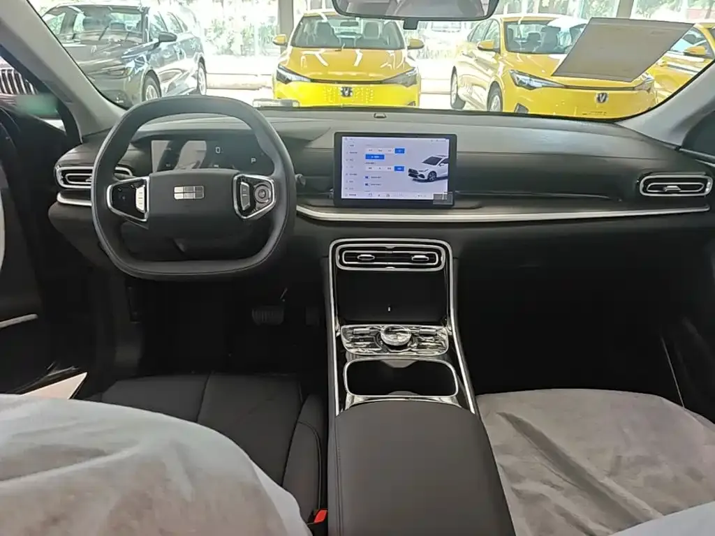 Geely Galaxy Xingyao 6 — фото 3
