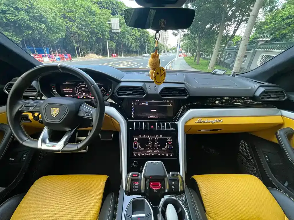 Lamborghini Urus — фото 4