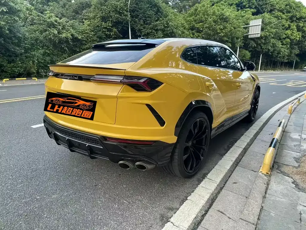 Lamborghini Urus — фото 7