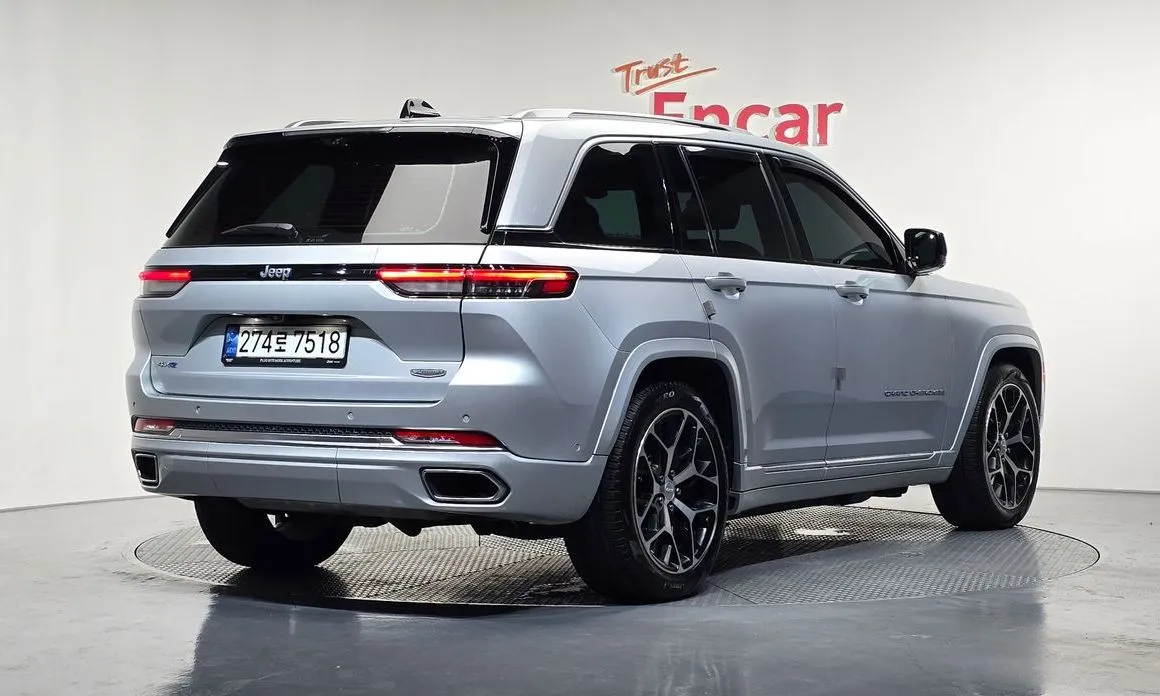 Jeep Cherokee — фото 7
