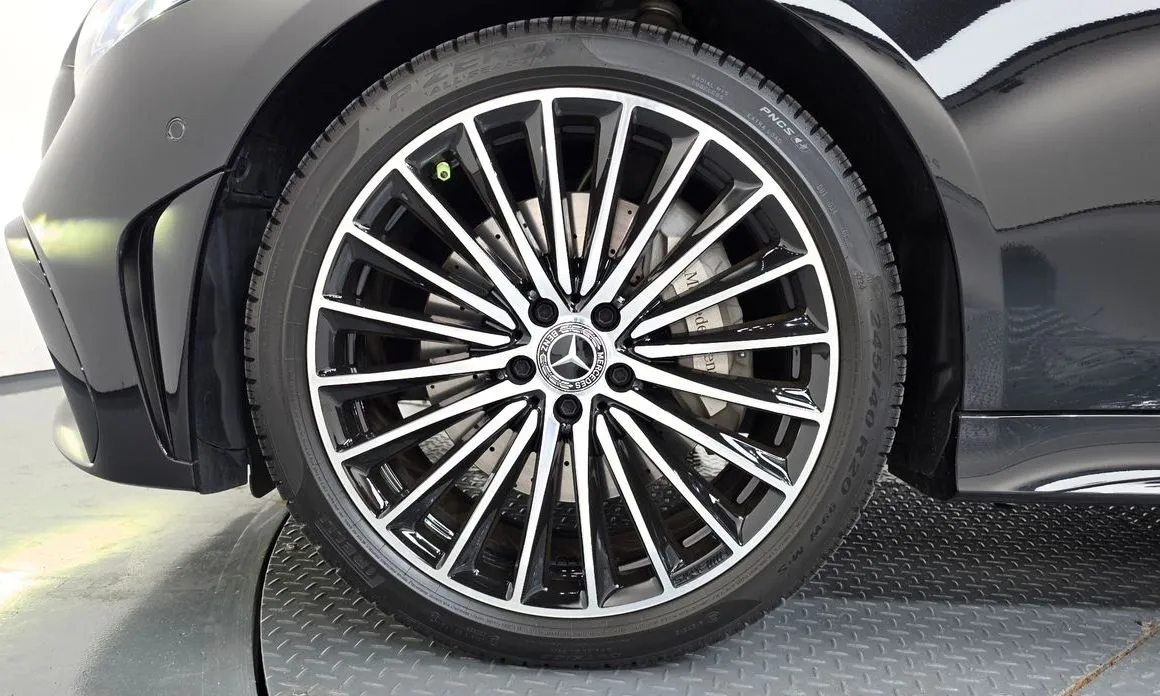 Mercedes-Benz CLS-Class — фото 10