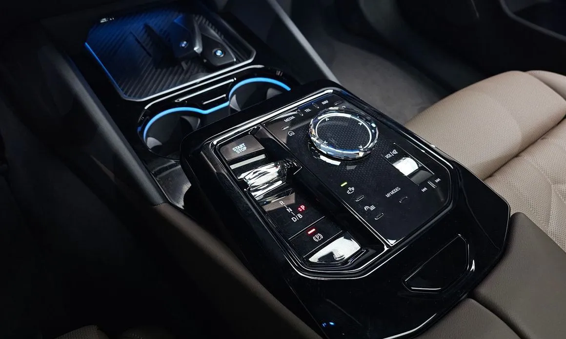 BMW i5 2025 из KR, фото 8