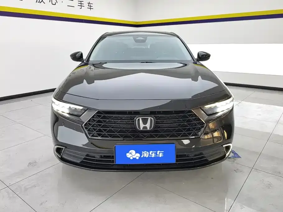 Honda Accord — фото 9