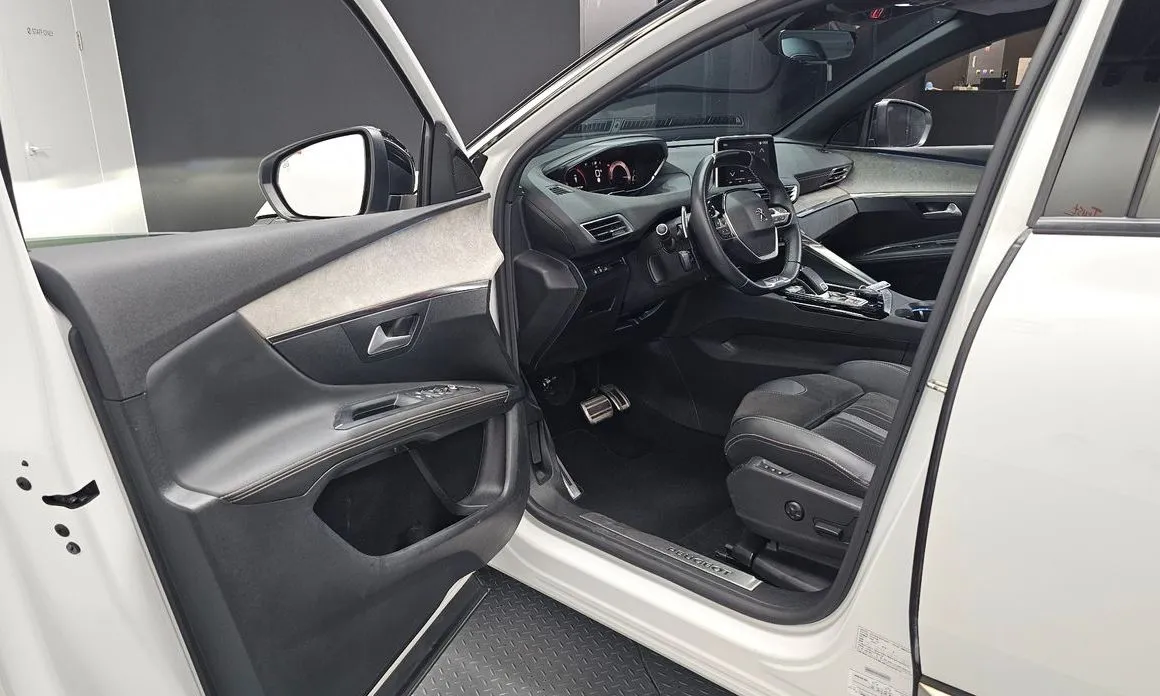 Peugeot 3008 2021 из KR, фото 8