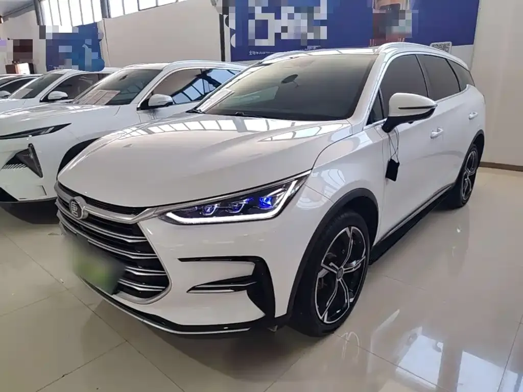 BYD Tang New Energy — фото 1