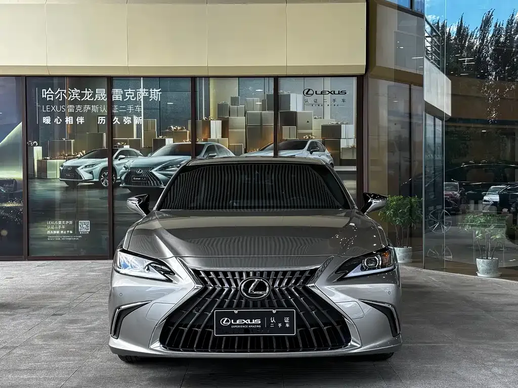 Lexus ES — фото 10