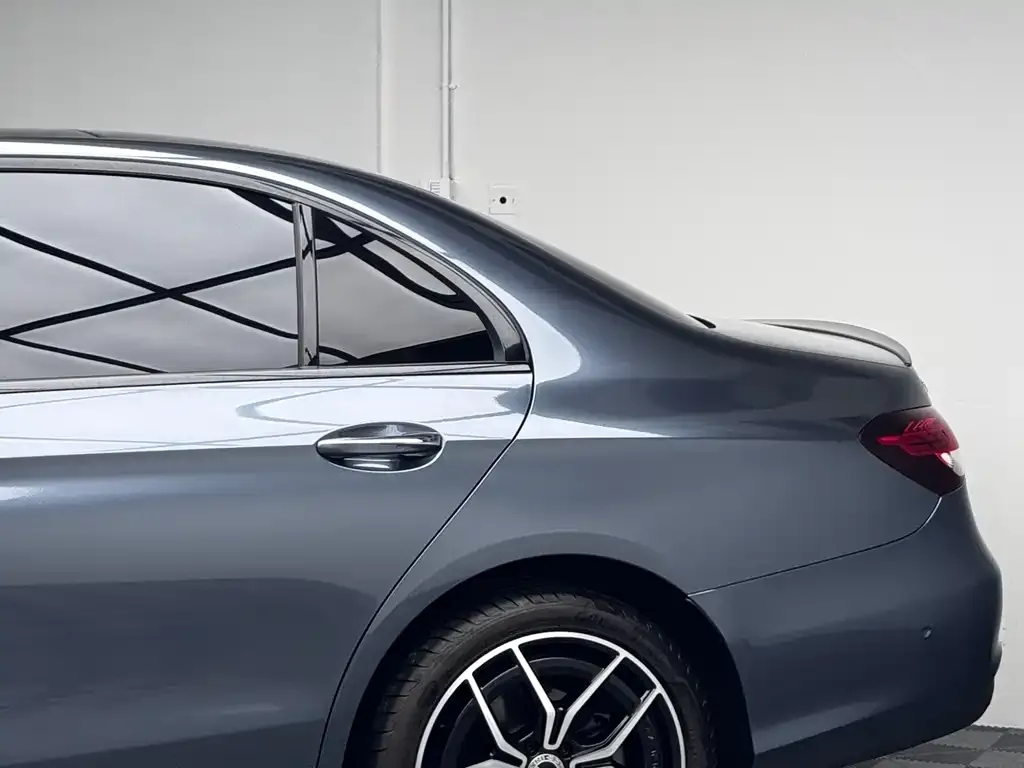 Mercedes-Benz E-Class (Import) — фото 3